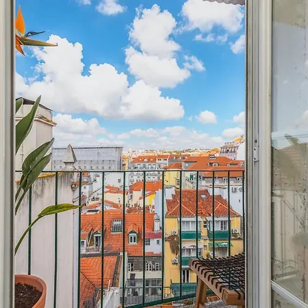 Chiado Charm Sunny 1br With Views With Ac *