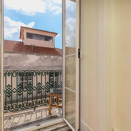 Chiado Charm Sunny 1br With Views With Ac Lisbon